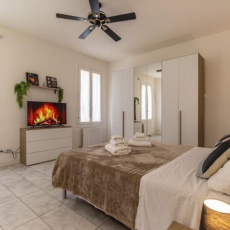 Ca 'Pico With Wifi-Few Steps From Center Διαμέρισμα Mirandola Εξωτερικό φωτογραφία